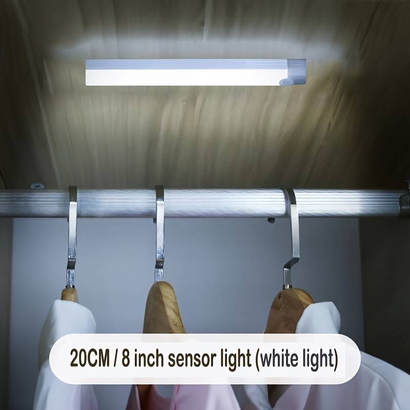 Wiederaufladbares magnetisches LED-Nachtlicht – 20 cm – mit Bewegungssensor in Weiß – intelligente kabellose Beleuchtung mit menschlichem Körpersensor, ideal für Schränke und Küchen, über USB wiederaufladbar für einfache und effiziente Beleuchtung