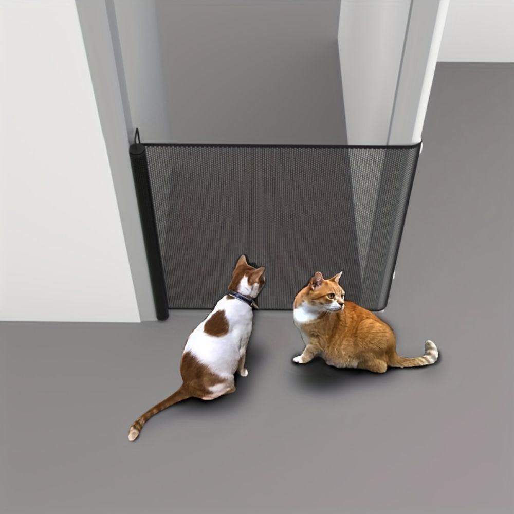 Retractable Dog & Baby Safety Gate | No-Drill Installation, Durable Mesh & Ideal for Doorways and Stairs