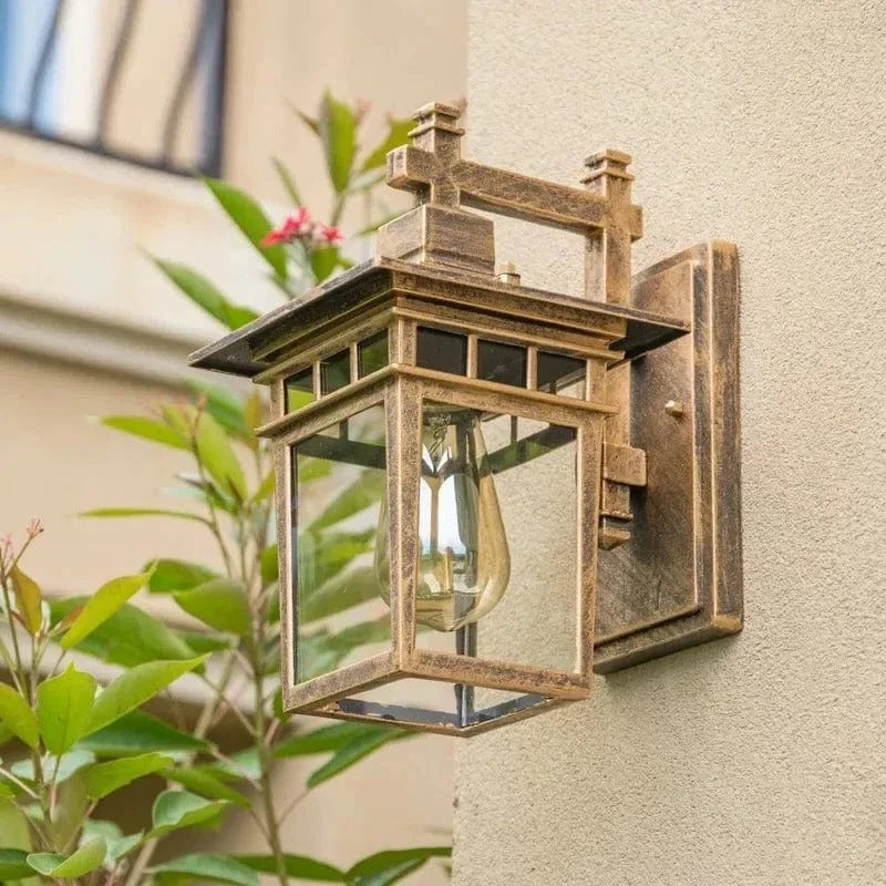 Outdoor Wall Light