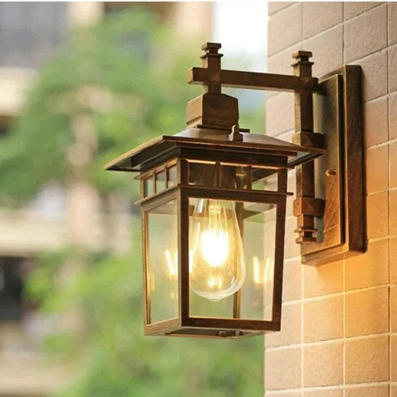 Outdoor Wall Light