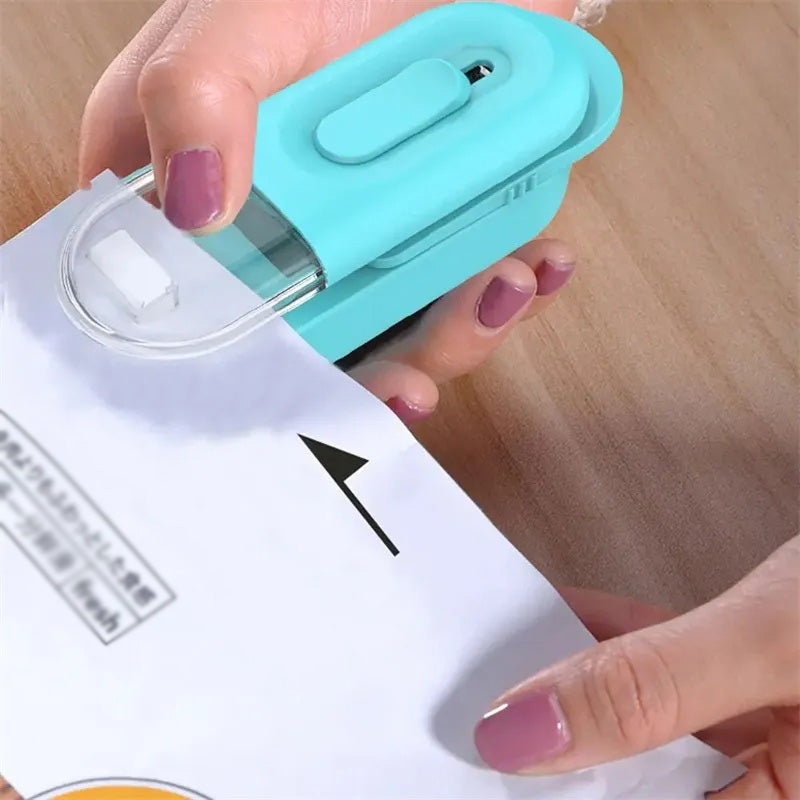 2 in 1 Handheld Tragbare Lebensmittelaufbewahrungstasche Versiegelungsgerät mit Cutter